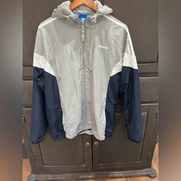 Adidas zip up Windbreaker SIZE-L - Picture 1 of 5